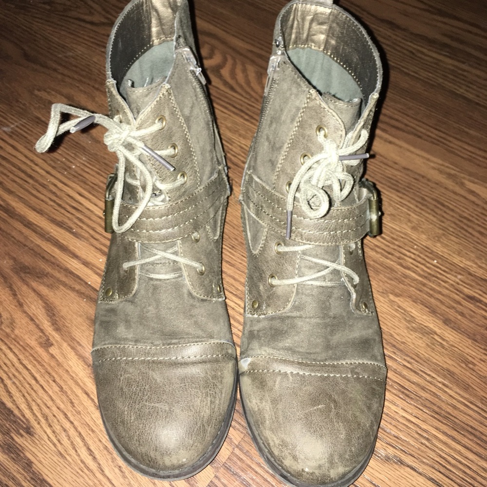 Pacsun booties